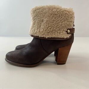 Tommy Hilfiger heeled ankle boots brown genuine leather shearling size 8 almond